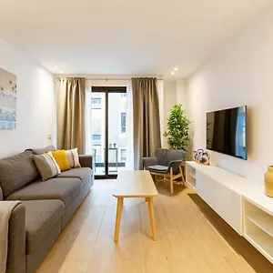 https://apartamentos-deluxe-strada.in-canary-islands.com